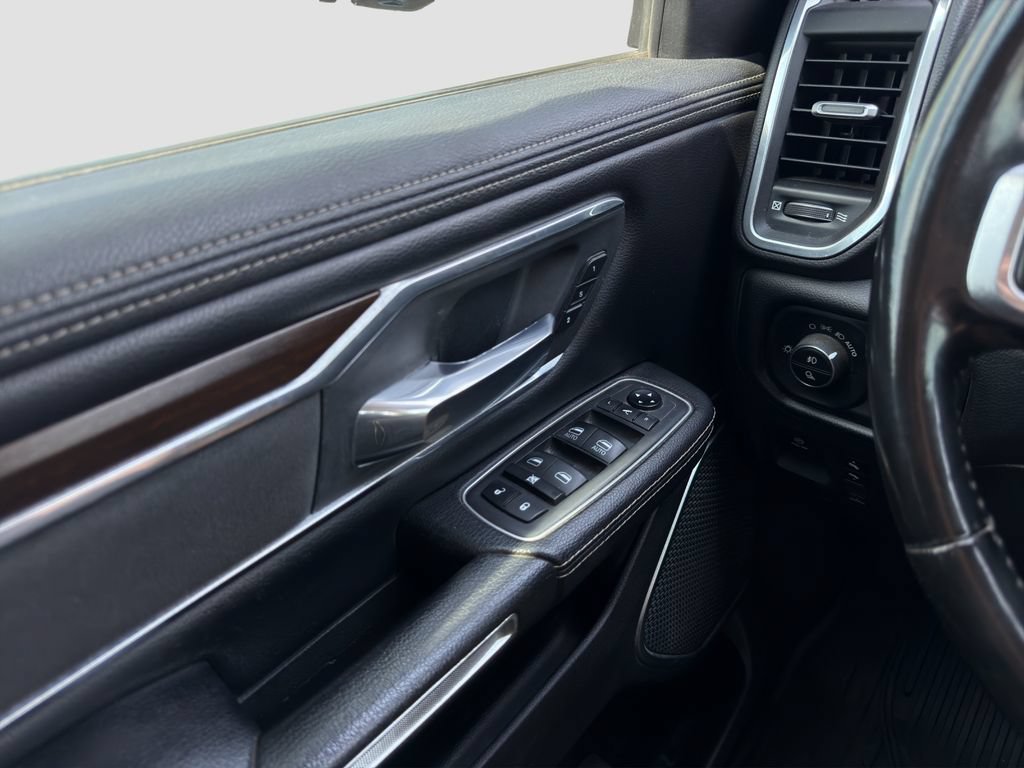 Used 2021 RAM 1500 Laramie AWD/4WD image 12
