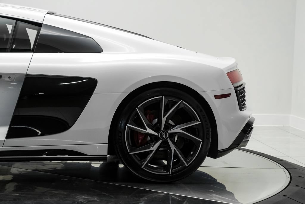 Used 2021 Audi R8 V10 RWD image 18