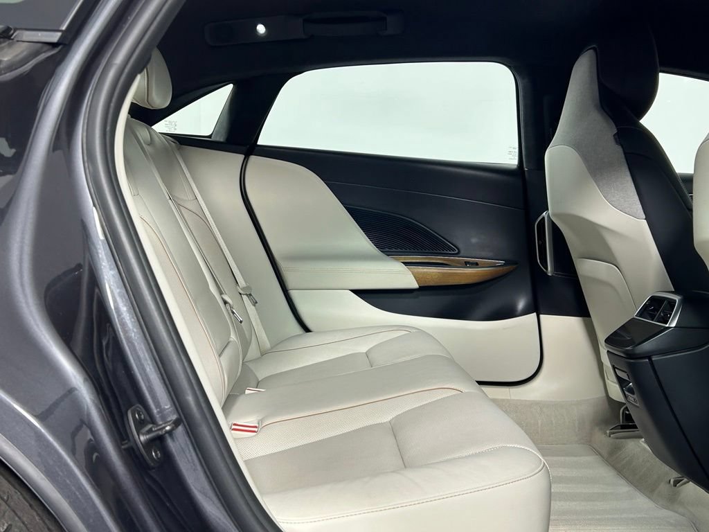 Used 2024 Lucid Air Pure RWD image 13