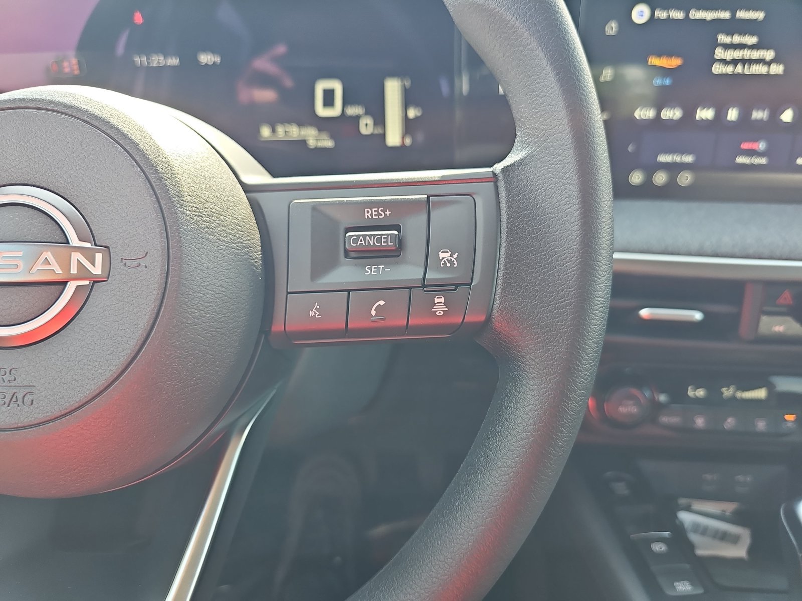 New 2027 Nissan Kicks SV FWD image 21