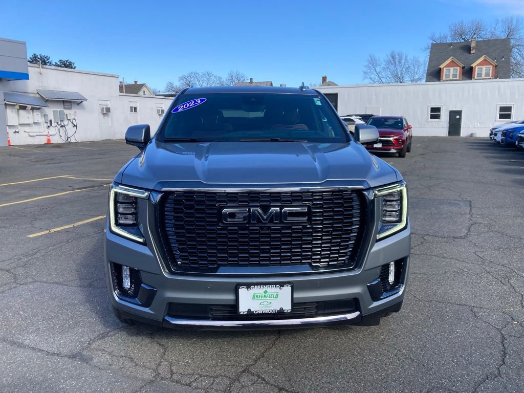 Used 2023 GMC Yukon Denali Ultimate AWD/4WD image 2