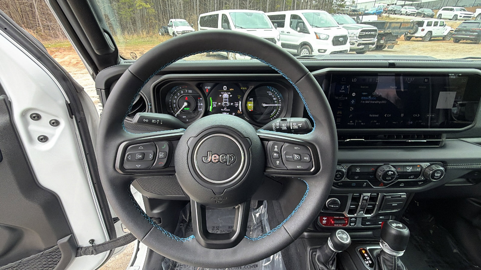 Used 2024 Jeep Wrangler Unlimited Rubicon 4xe image 26