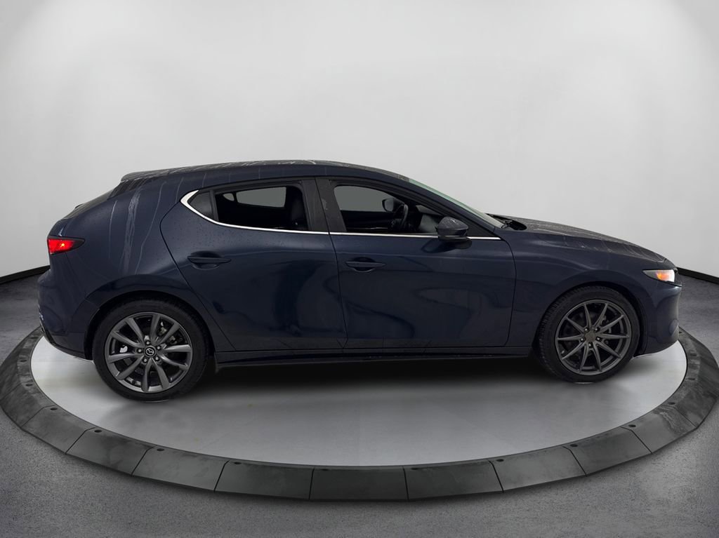Used 2019 MAZDA MAZDA3 AWD Hatchback image 4