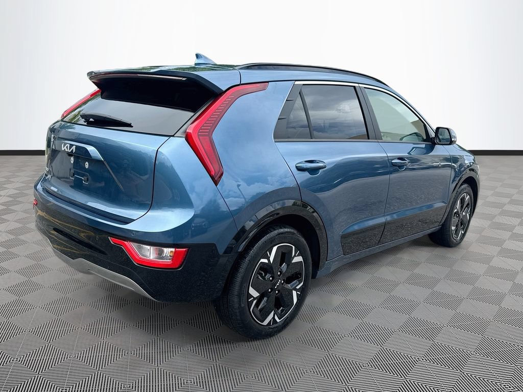 Used 2024 Kia Niro Wind w/ Wind Preserve Package FWD image 6