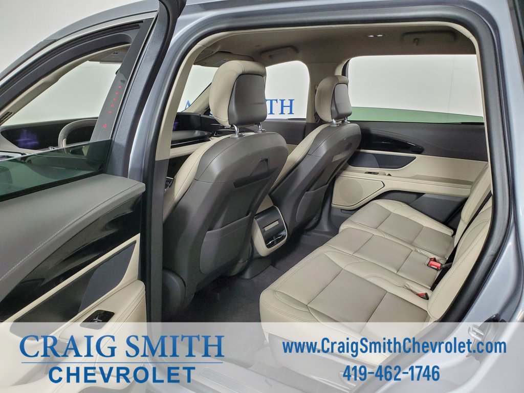 Used 2025 Lincoln Nautilus Premier image 42