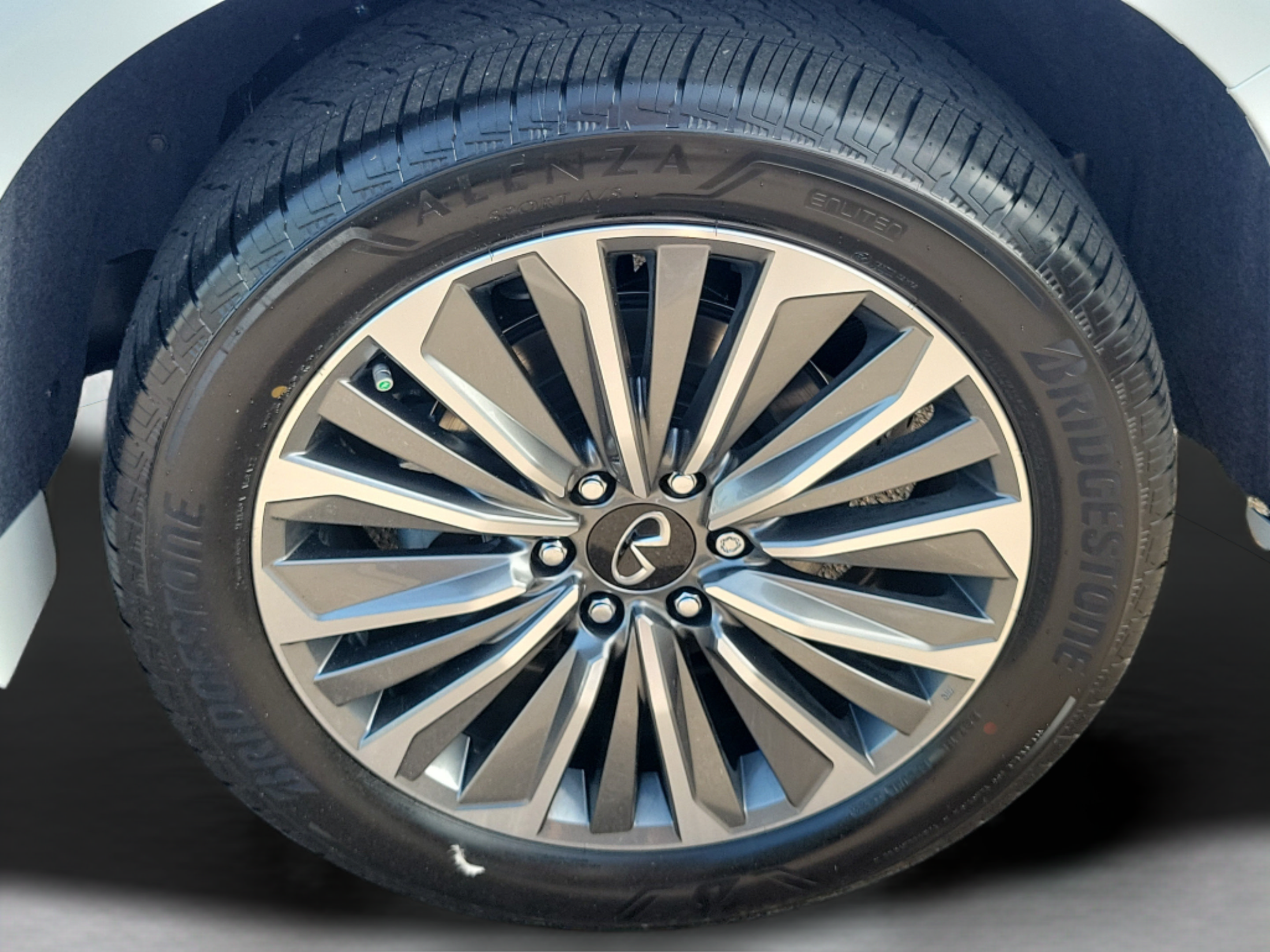 New 2027 INFINITI QX80 Luxe w/ Cargo Package RWD image 31
