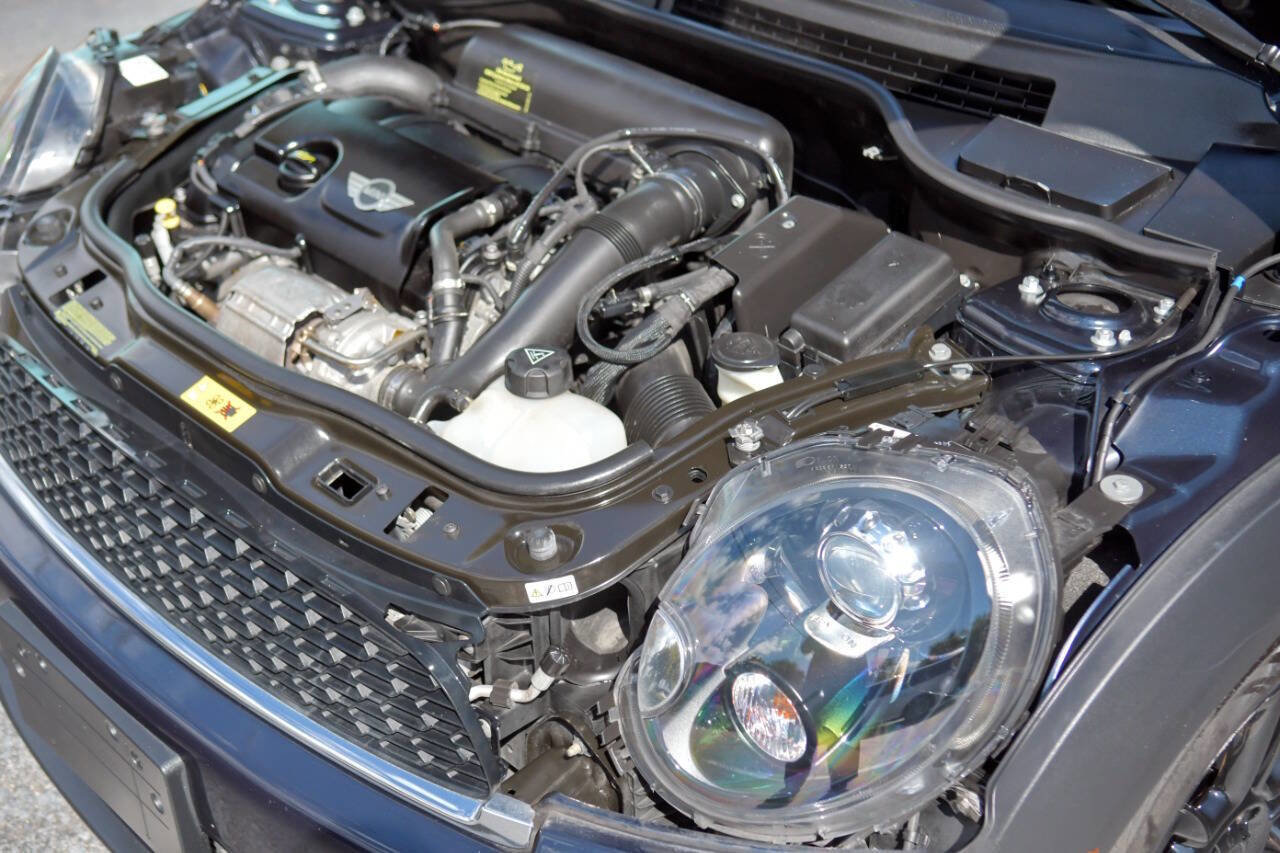 Used 2013 MINI Cooper S w/ Premium Pkg 2 FWD image 27