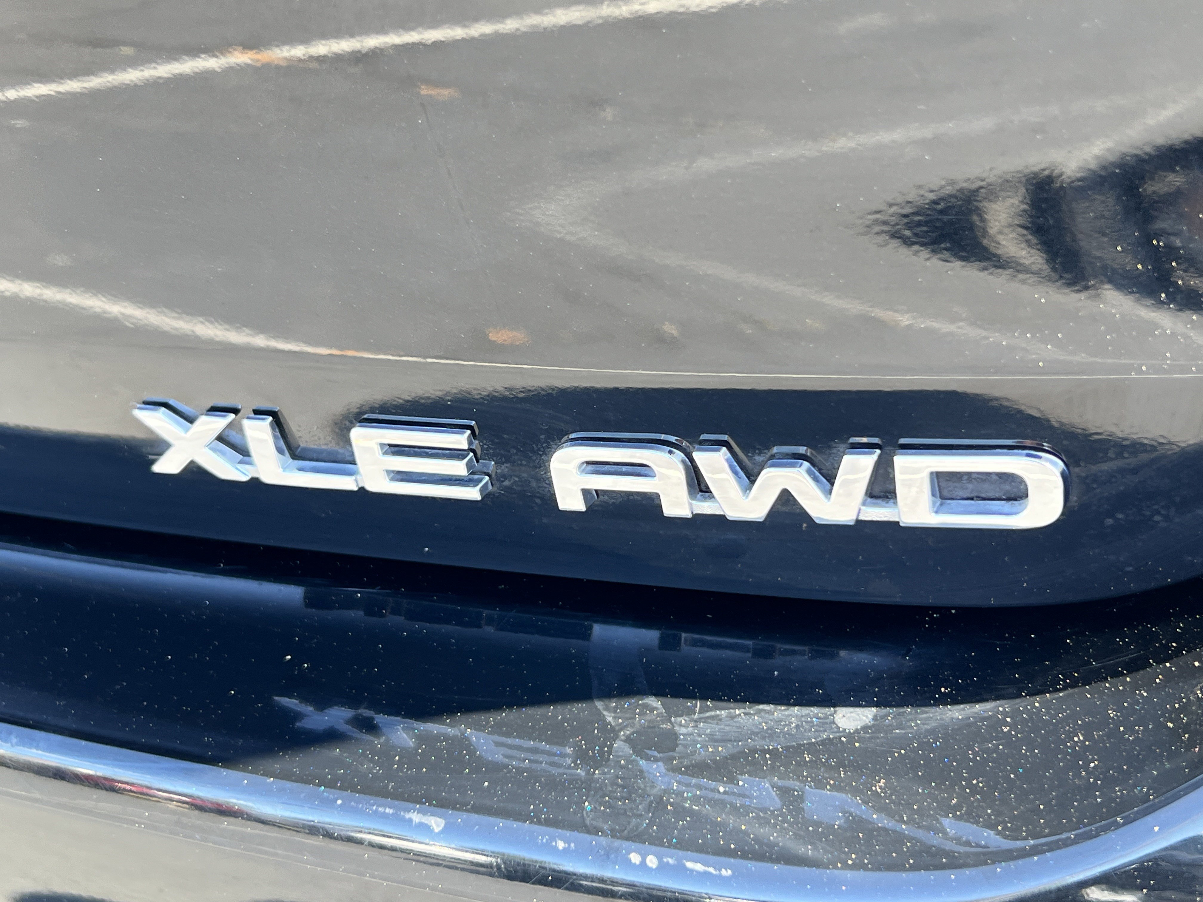 Used 2024 Toyota Highlander XLE image 10