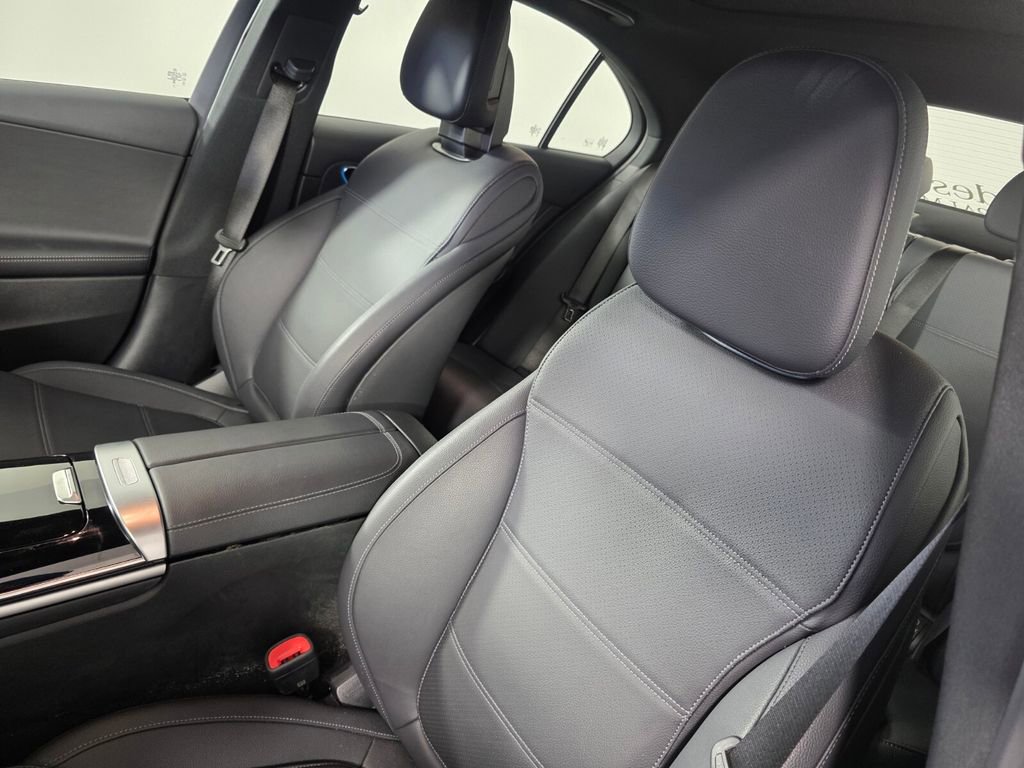 Certified 2025 Mercedes-Benz C 300 Sedan image 11