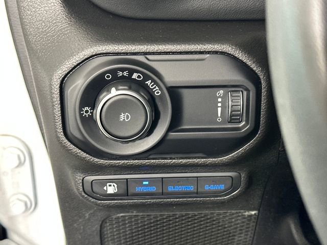 Used 2023 Jeep Wrangler Unlimited Sahara image 19