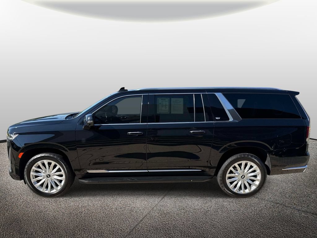 Used 2024 Cadillac Escalade ESV Luxury RWD image 3