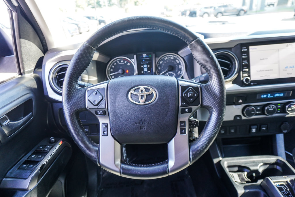 Used 2022 Toyota Tacoma SR5 w/ Technology Package RWD image 13