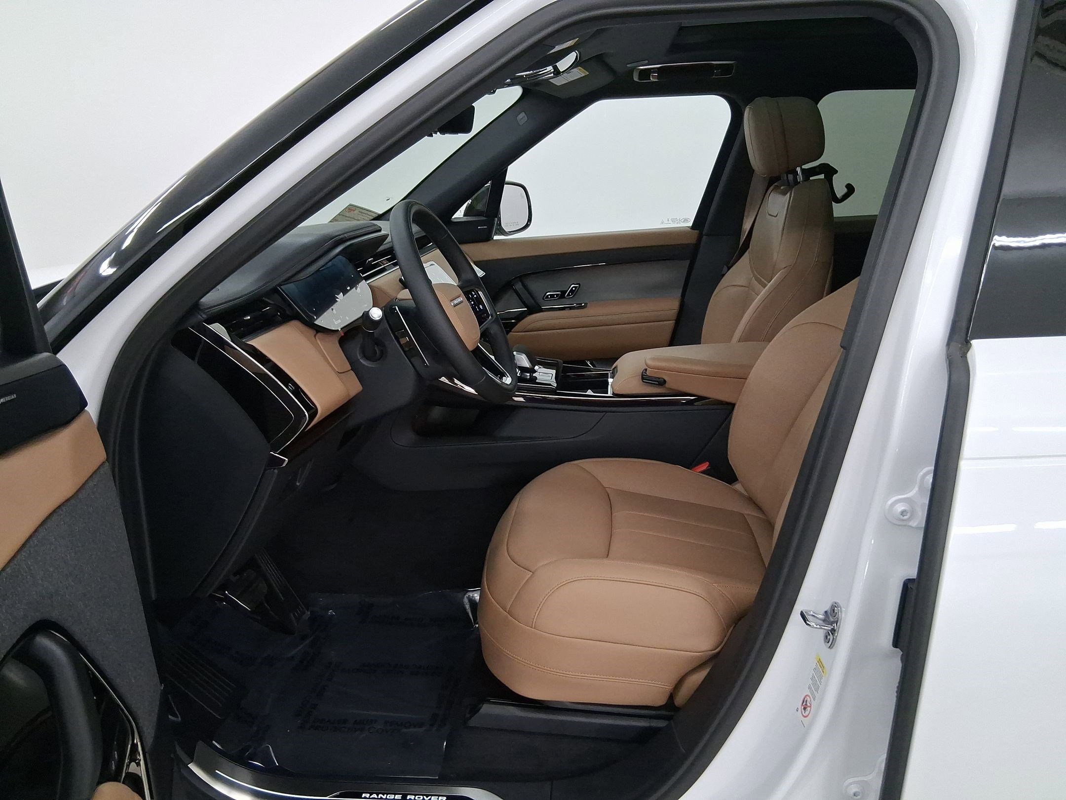 New 2025 Land Rover Range Rover Sport SE image 5