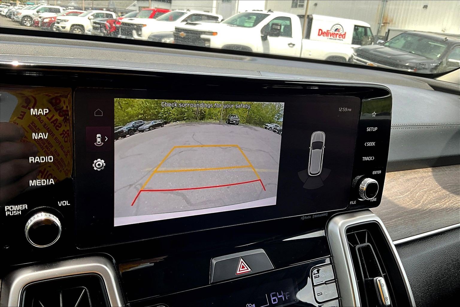 Used 2023 Kia Sorento S w/ Panoramic Sunroof Package AWD/4WD image 9