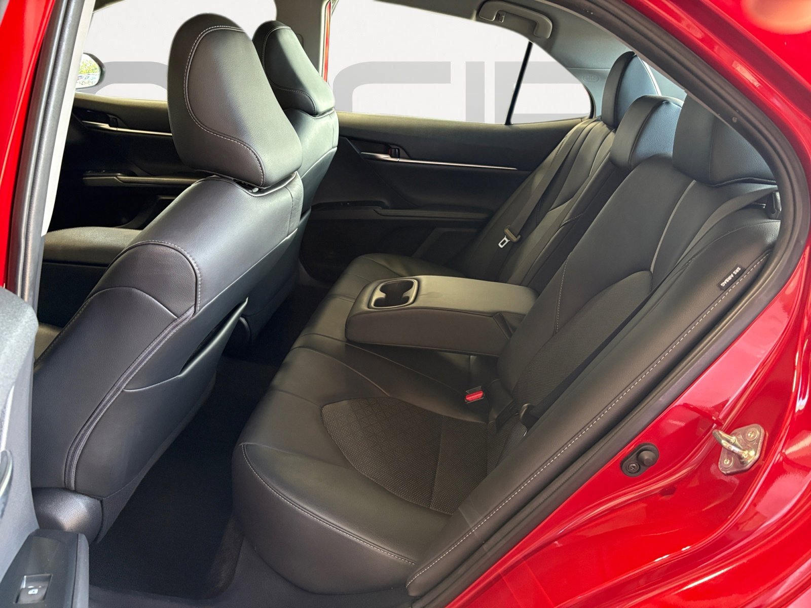 Used 2020 Toyota Camry XSE FWD image 21