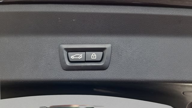 Used 2022 BMW X3 sDrive30i w/ M Sport Package 2 RWD image 10