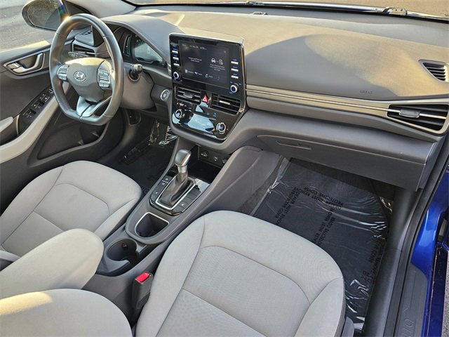 Used 2022 Hyundai Ioniq SE image 16