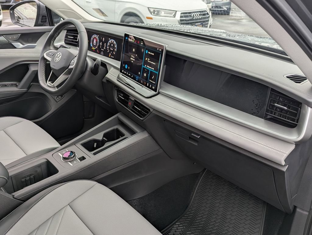 New 2026 Volkswagen Tiguan SE image 34