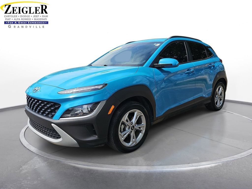 Used 2022 Hyundai Kona SEL w/ Cargo Package FWD image 1