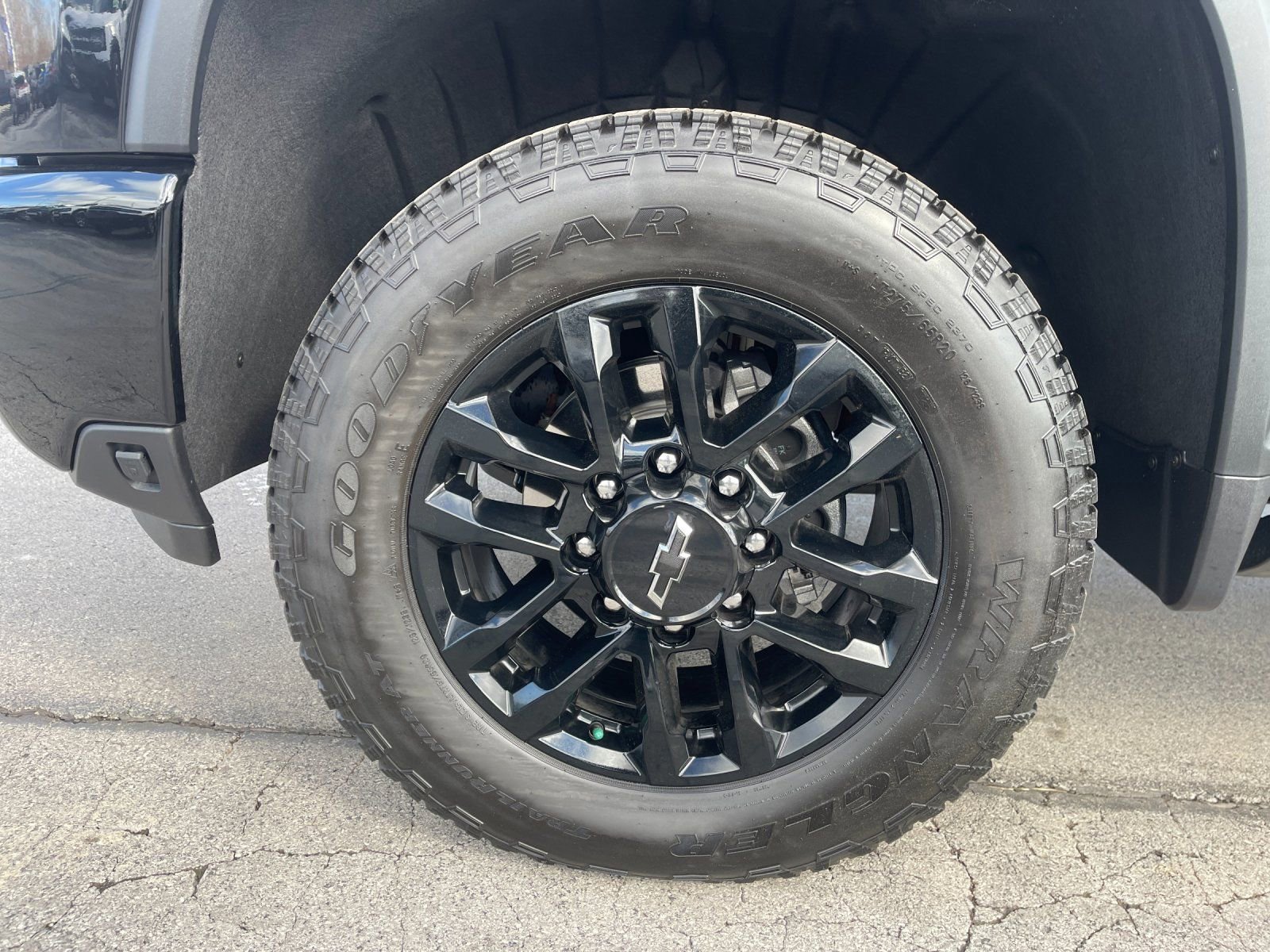 Used 2025 Chevrolet Silverado 2500 High Country w/ High Country Premium Package image 32