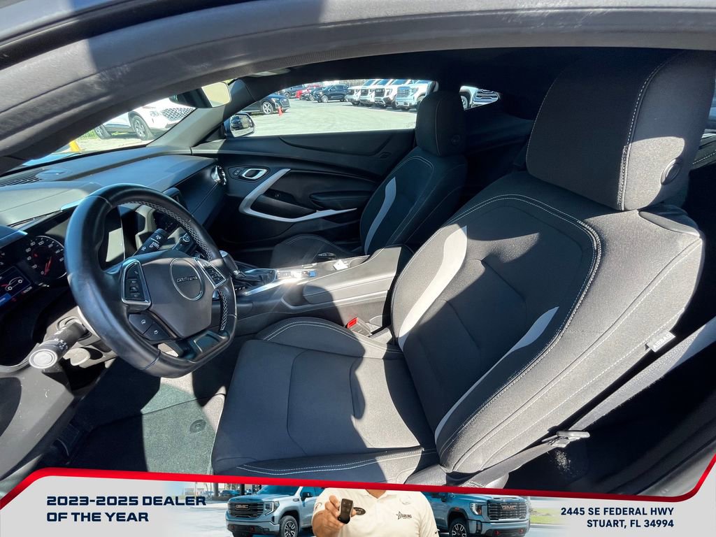 Used 2022 Chevrolet Camaro LT w/ RS Package image 10