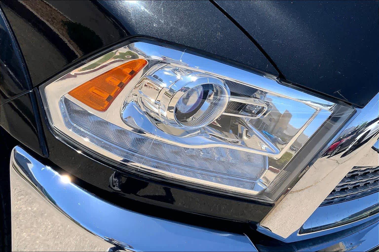 Used 2017 RAM 3500 Laramie AWD/4WD image 27