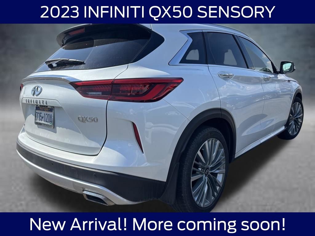 Used 2023 INFINITI QX50 Sensory image 4