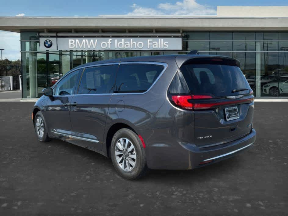 Used 2023 Chrysler Pacifica Limited FWD image 5