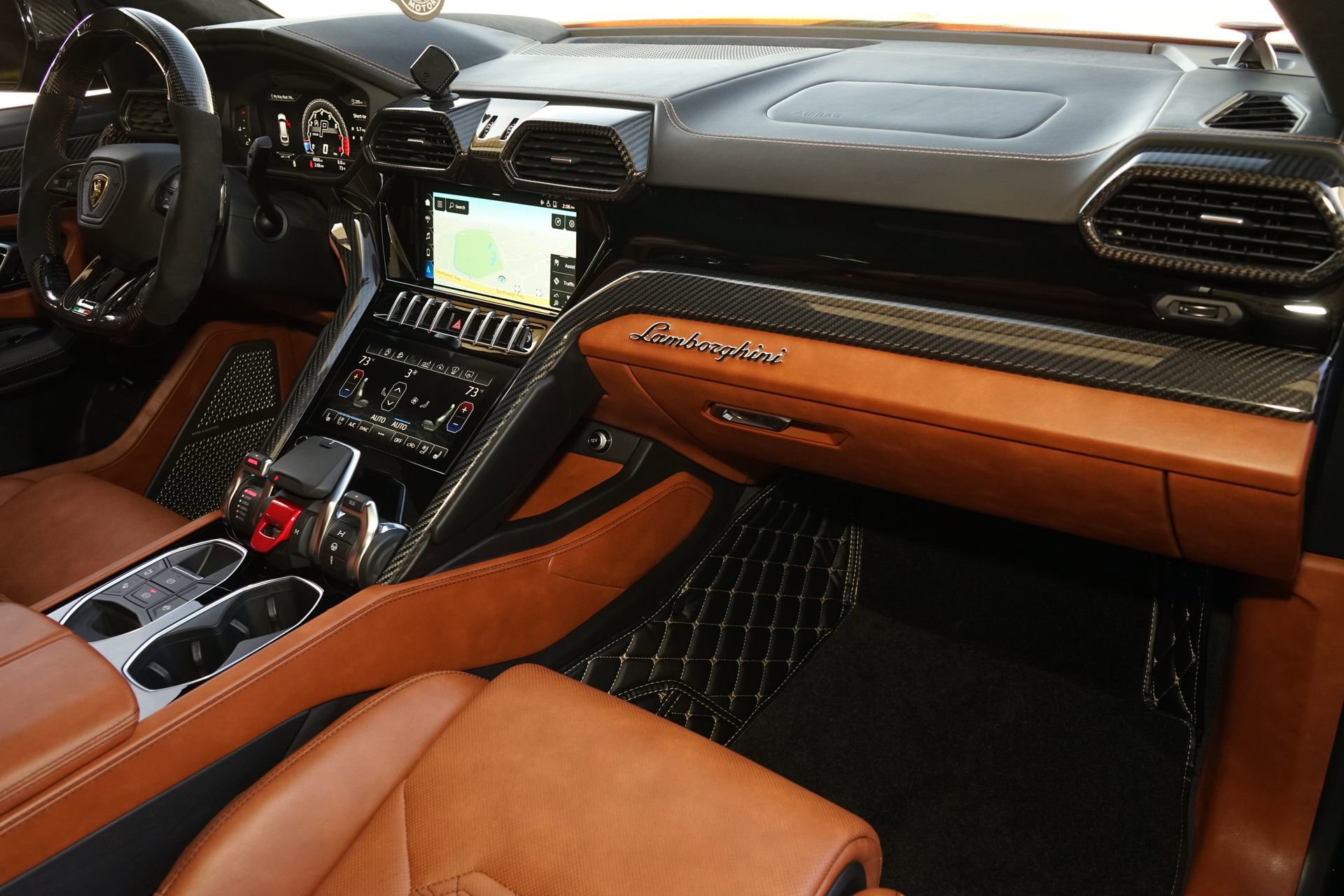 Used 2021 Lamborghini Urus image 22