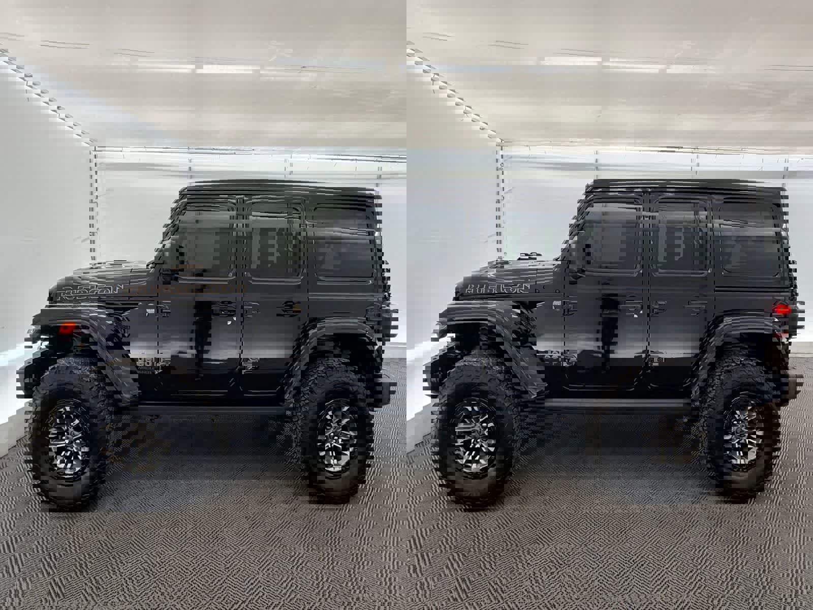 Used 2024 Jeep Wrangler Unlimited Rubicon 392 image 3