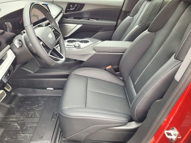 New 2026 Cadillac Optiq Luxury 2 image 21