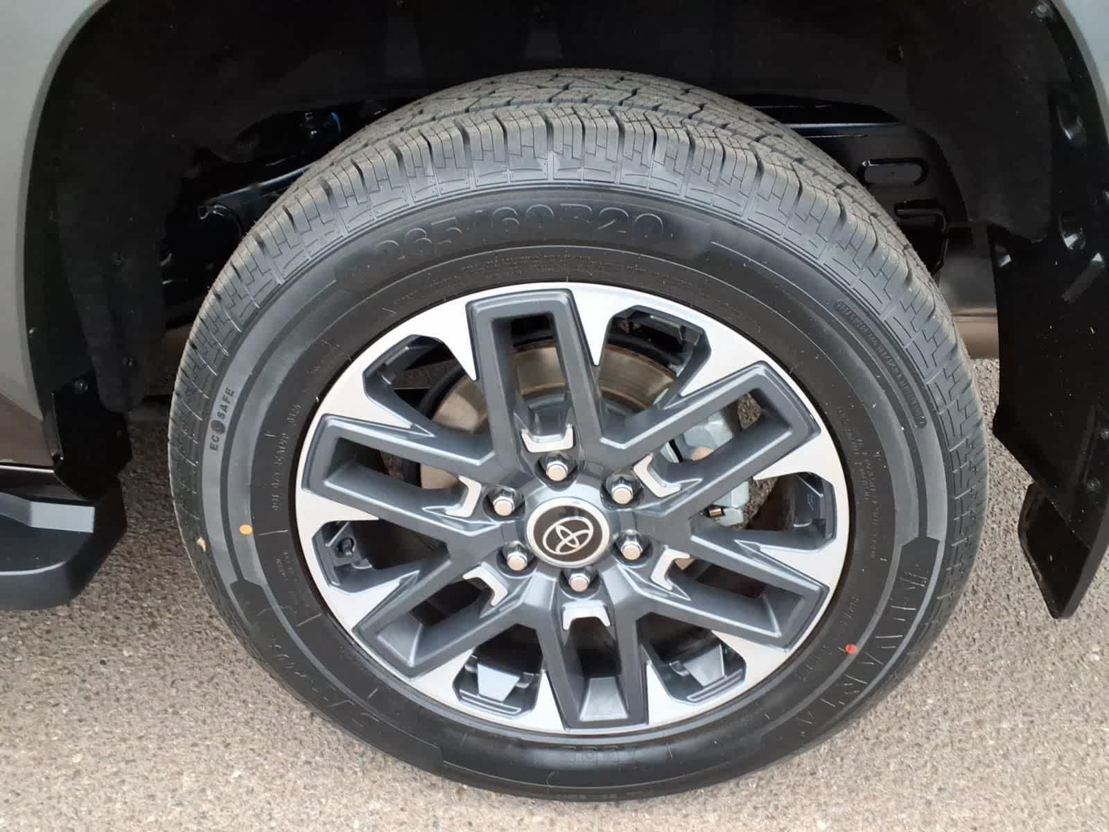 Used 2023 Toyota Sequoia Limited w/ Tow Technology Package AWD/4WD image 8