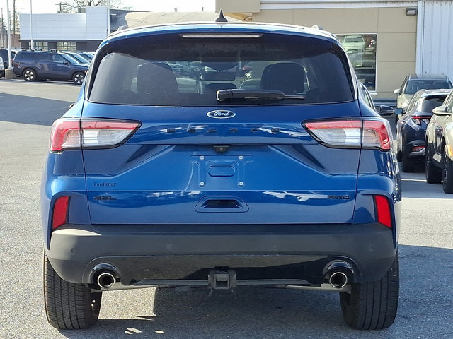 Used 2022 Ford Escape SEL w/ SEL Stealth AWD Package image 5