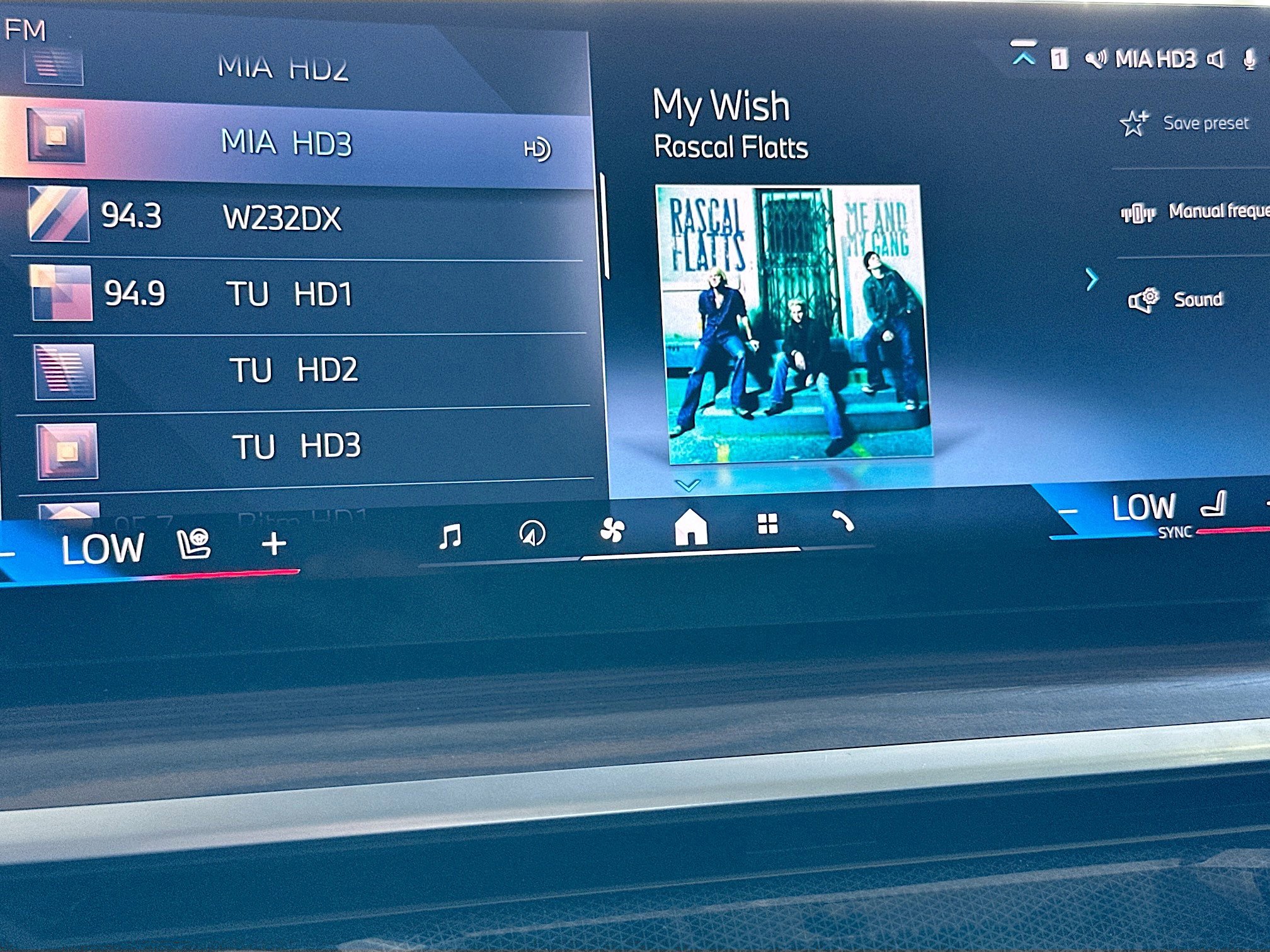 Certified 2024 BMW X7 xDrive40i w/ Parking Assistance Package image 15