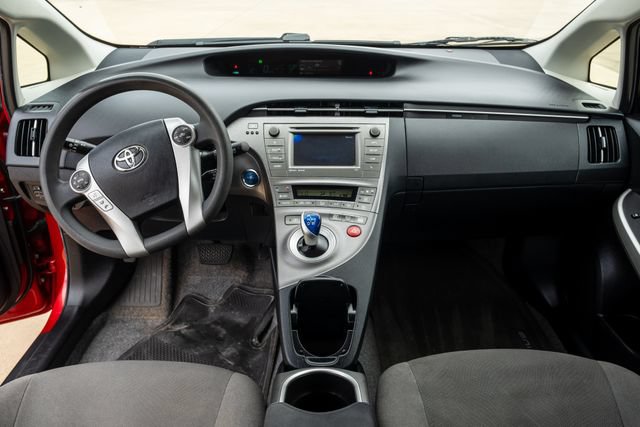 Used 2015 Toyota Prius Three FWD image 8