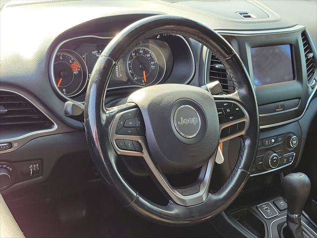 Certified 2020 Jeep Cherokee Latitude w/ Cold Weather Group FWD image 7
