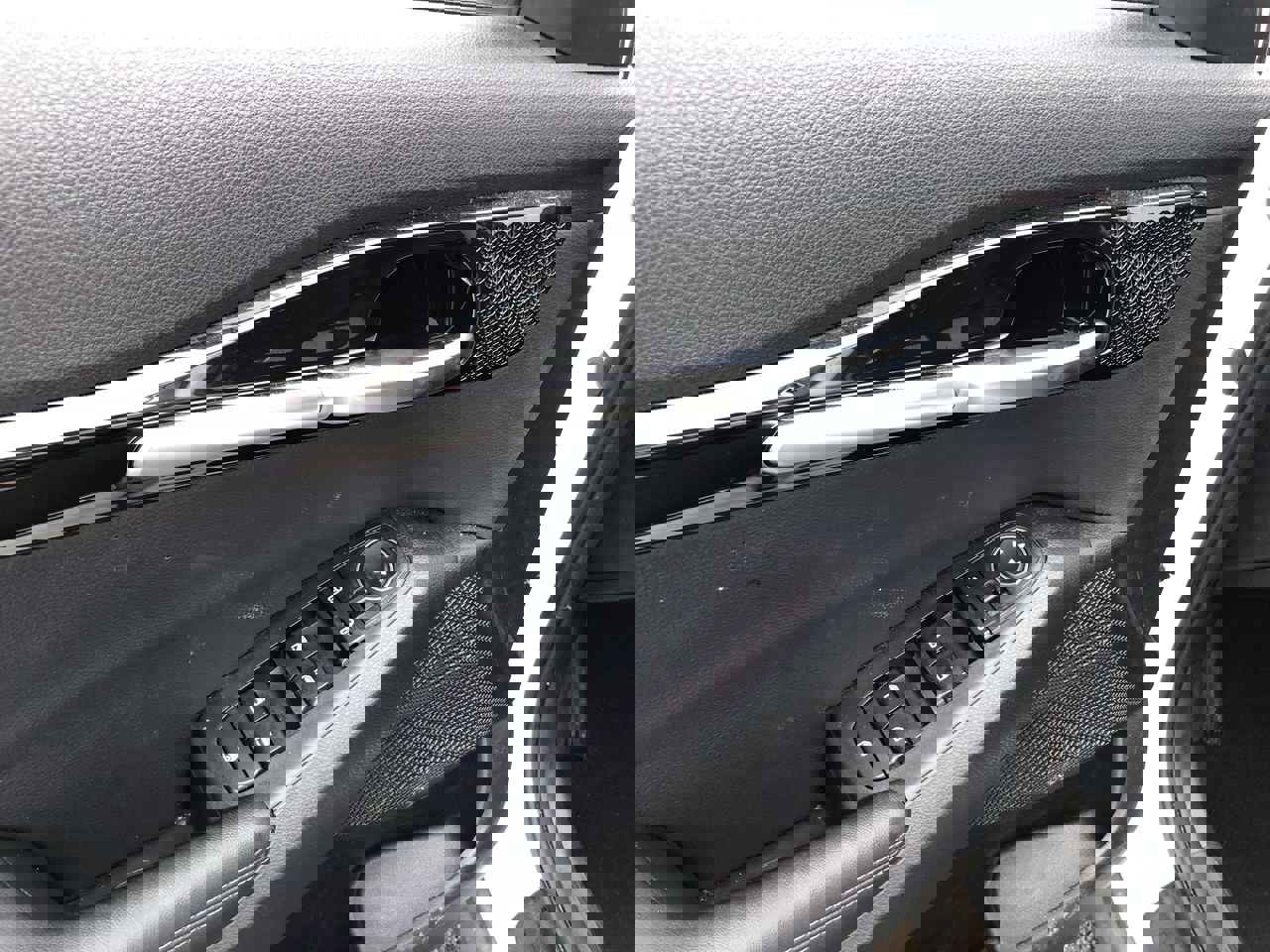 Used 2023 Kia Seltos Nightfall Edition image 12