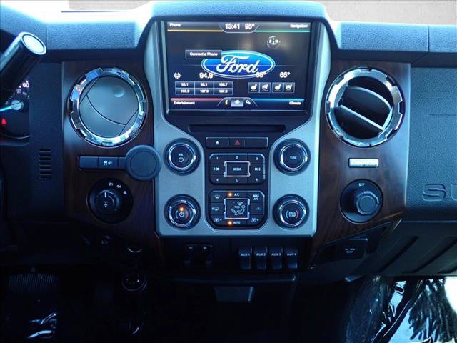 Used 2015 Ford F250 Lariat w/ Lariat Ultimate Package AWD/4WD image 16