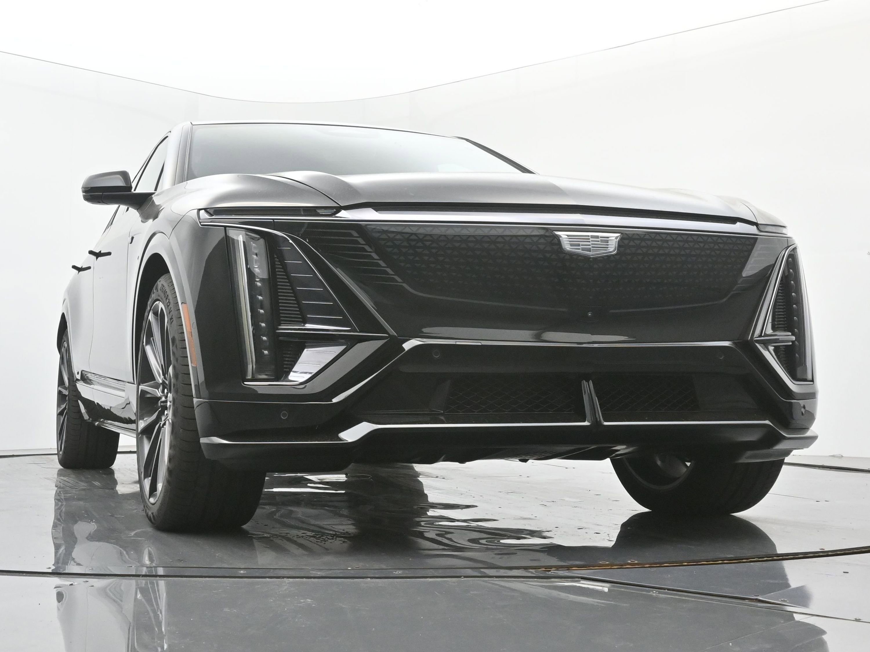 New 2026 Cadillac Lyriq V image 22