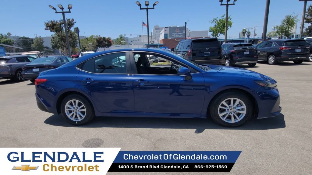 Used 2025 Toyota Camry LE FWD image 2