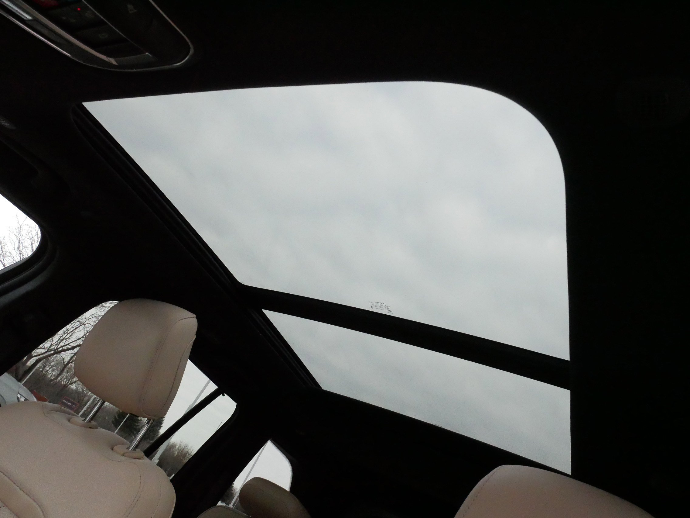 Used 2025 Jeep Grand Cherokee Limited w/ Luxury Tech Group II image 37