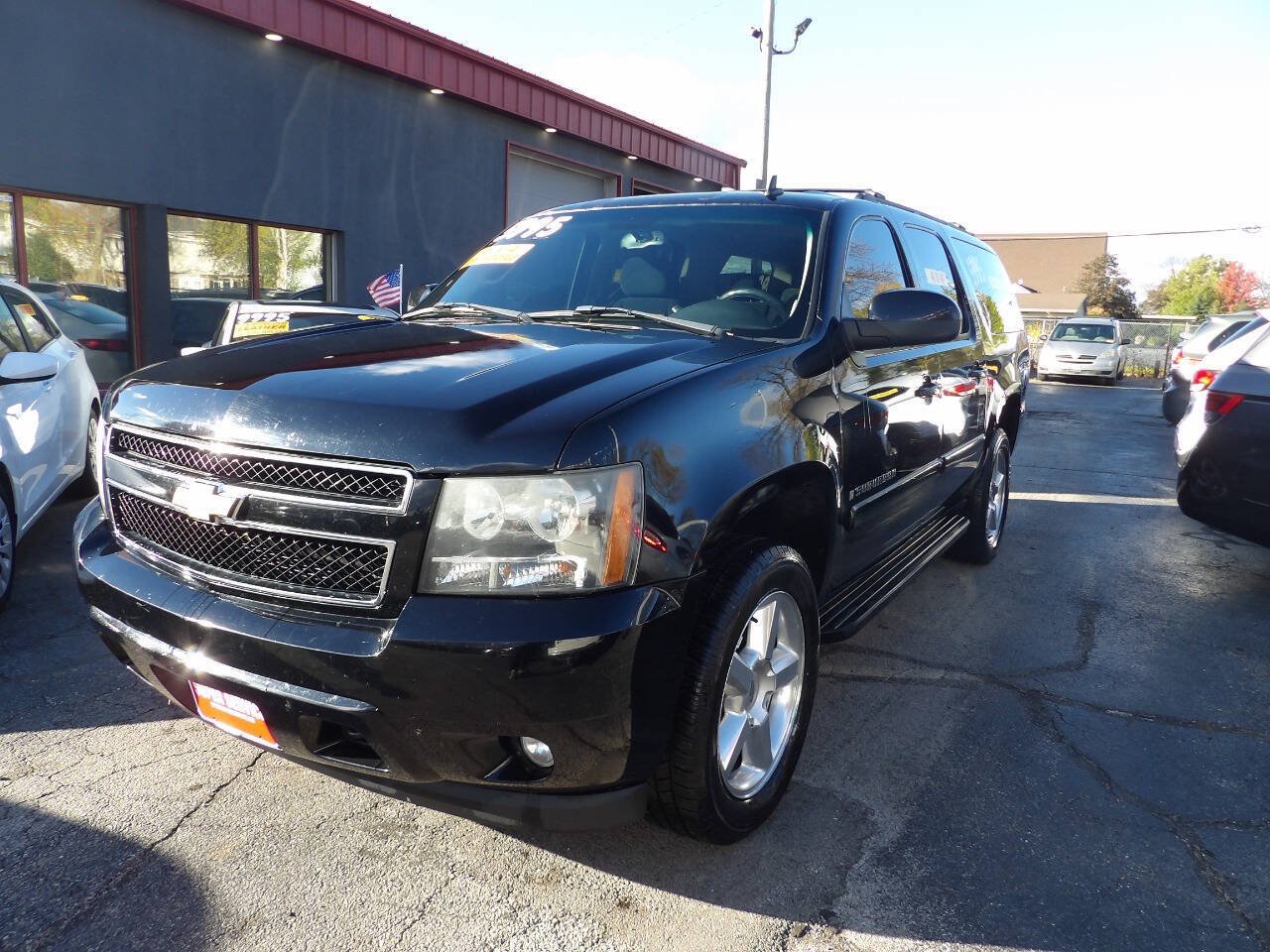 Used 2008 Chevrolet Suburban LT AWD/4WD image 1
