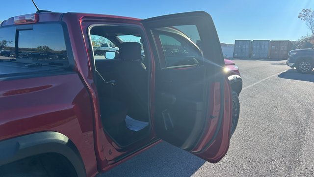 Certified 2024 Chevrolet Colorado Trail Boss w/ Advanced Trailering Package image 35