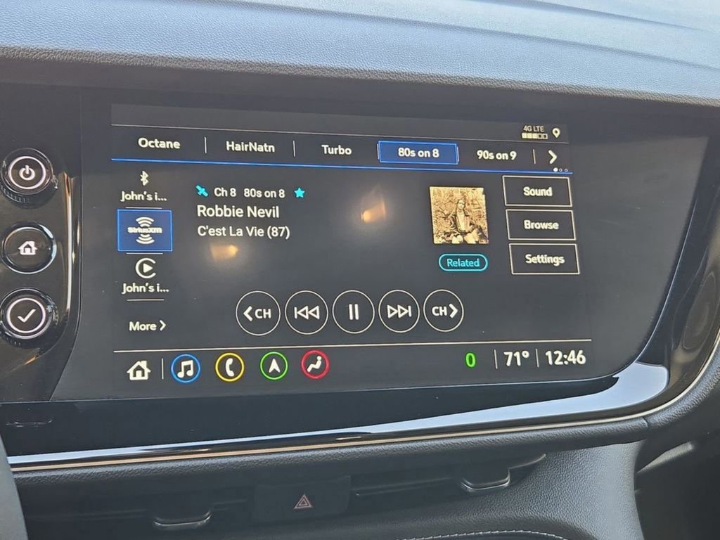 Used 2023 Buick Envision Avenir image 19