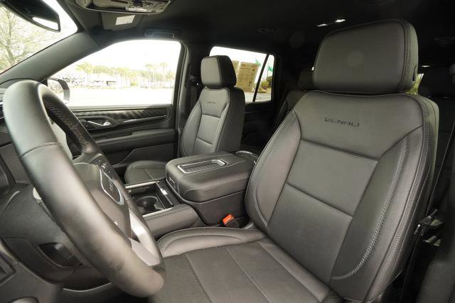 Used 2024 GMC Yukon Denali w/ LPO, Floor Liner Package AWD/4WD image 25