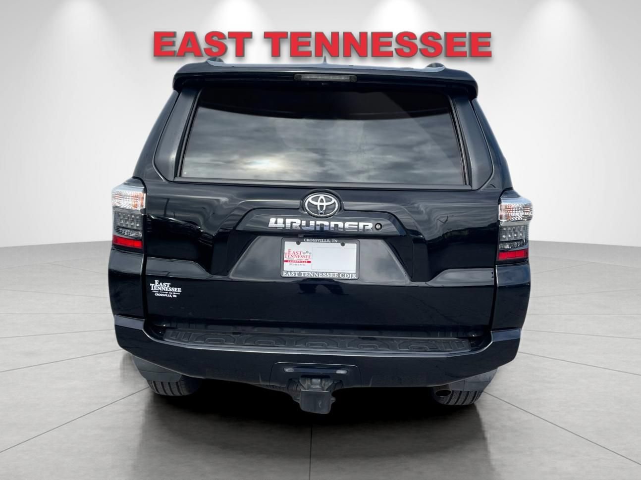 Used 2019 Toyota 4Runner SR5 AWD/4WD image 4