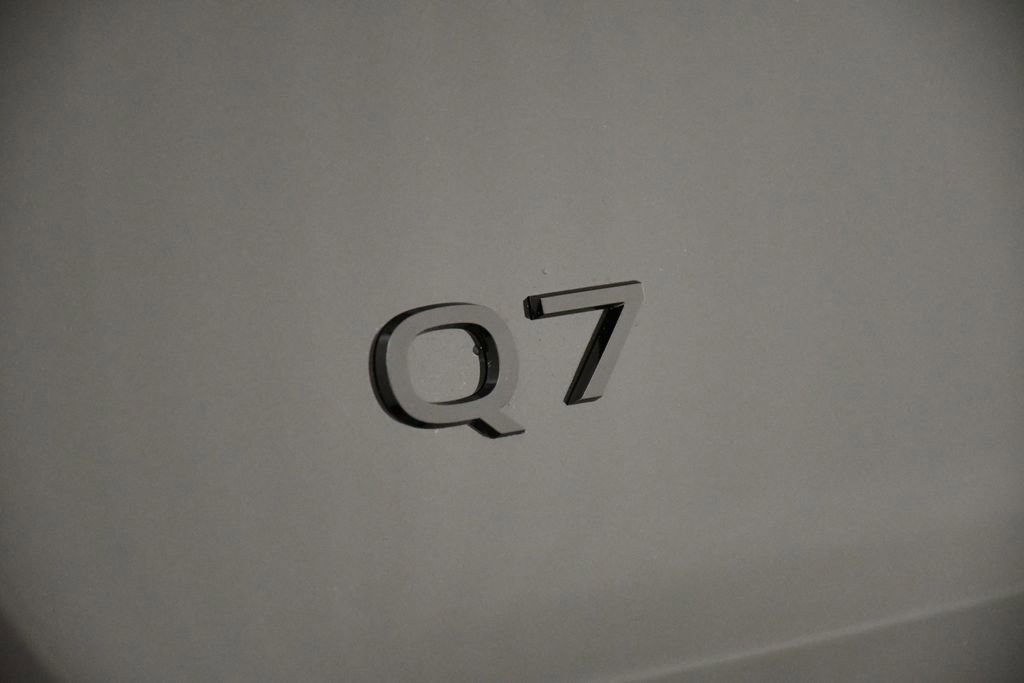 Used 2025 Audi Q7 3.0T Premium Plus w/ Premium Plus Package image 9