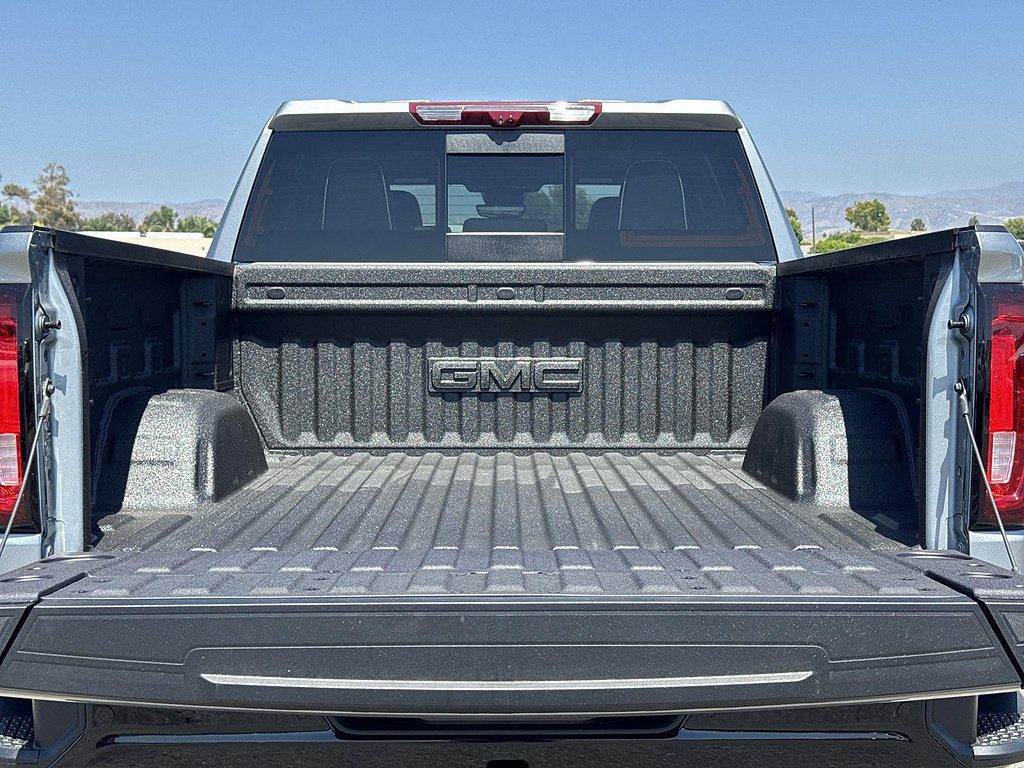 New 2026 GMC Sierra 1500 AT4X w/ LPO, Black Badging Package AWD/4WD image 27