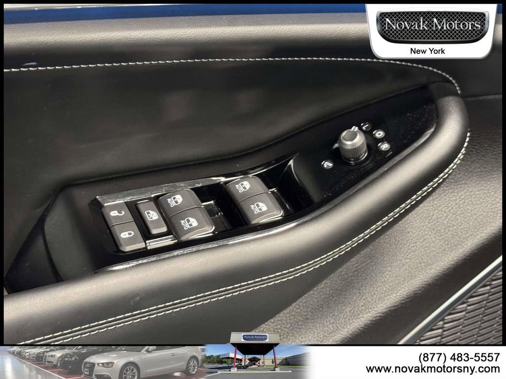 Used 2023 Jeep Grand Cherokee L Overland AWD/4WD image 16