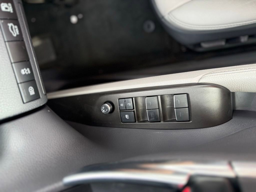 Used 2021 Toyota Camry XSE FWD image 20